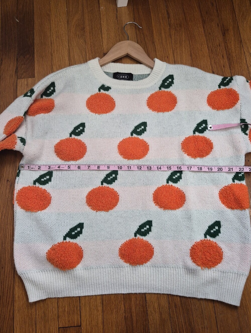 Cider Orange Fruit Fuzzy Crewneck Sweater Size Large - Picture 5 of 6